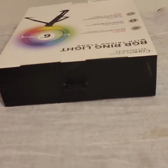 NWT Core Audio RGB ring light with tripod stand - Picture 11 of 12